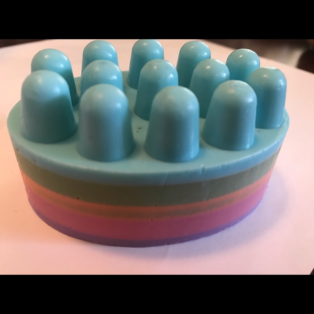 Anti Cellulite Rainbow Bar Soap In Bubble Gum